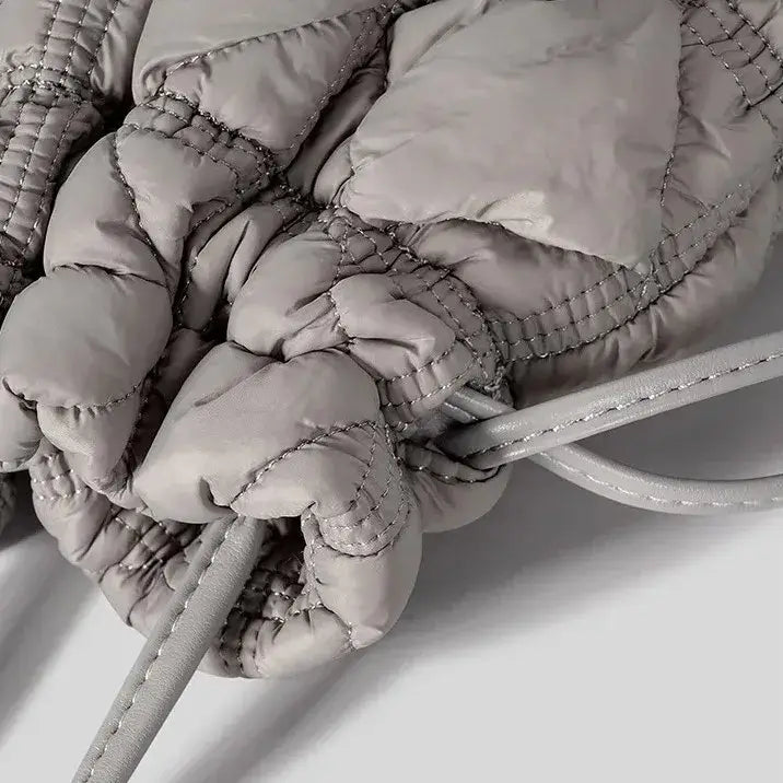 Bolsa Tiracolo Acolchoada Louise Cinza