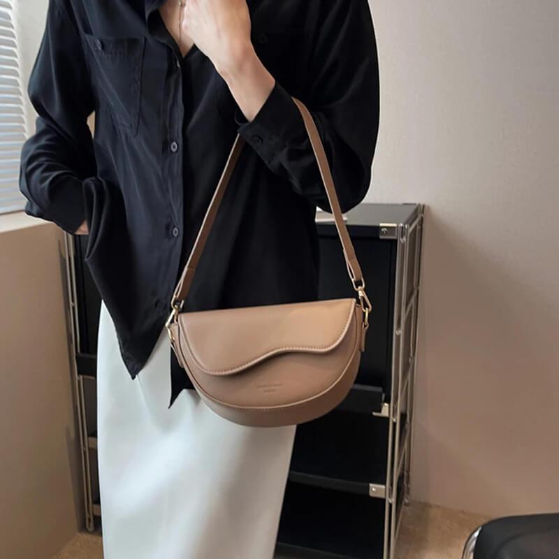 Bolsa Transversal de Couro Ruana Marrom