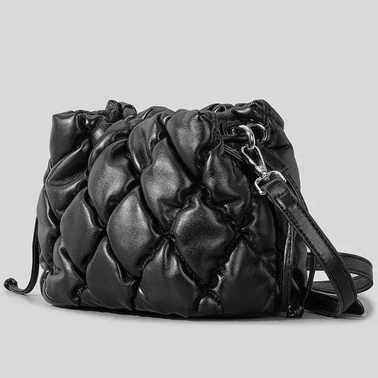 Bolsa de Ombro Acolchoada Ella Preto