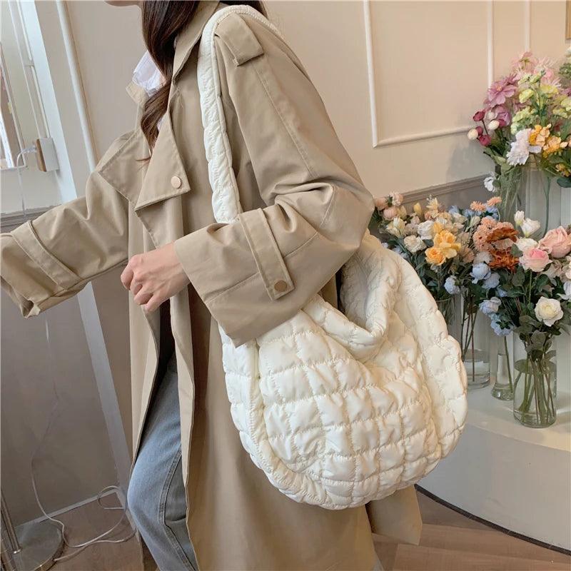 Bolsa de Ombro Acolchoada Rissa Branco