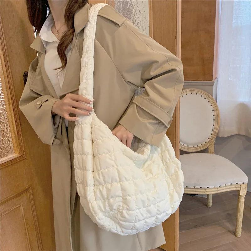Bolsa de Ombro Acolchoada Rissa Branco