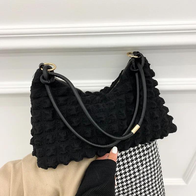 Bolsa de Ombro Plissada Bianti Preto