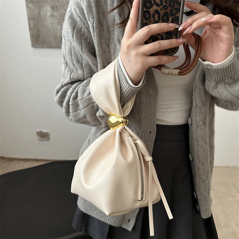 Bolsa de Mão Plissada Ema Branco