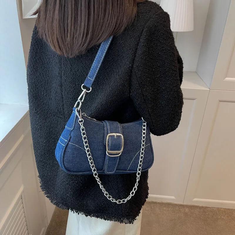 Bolsa Baguete com Corrente Mayla Azul Marinho