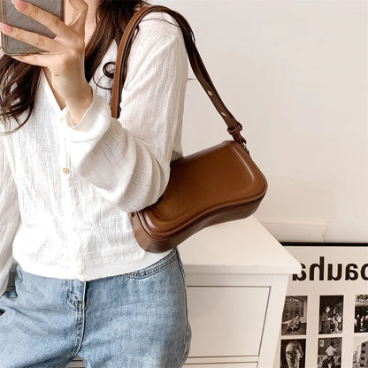 Bolsa Baguete de Couro Abigail Marrom