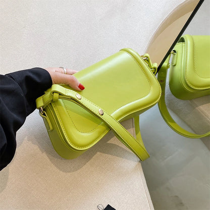 Bolsa Baguete de Couro Abigail Verde