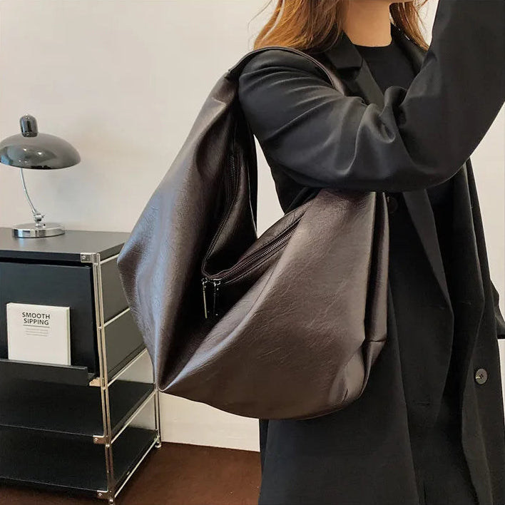 Bolsa Hobo de Couro Catto Cafe