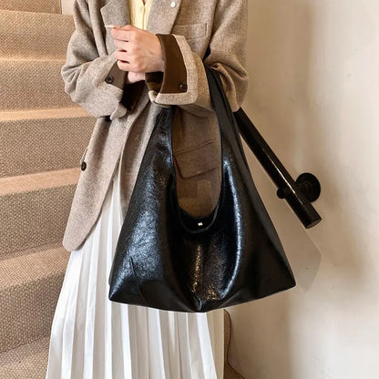 Bolsa Hobo de Couro Graça Preto