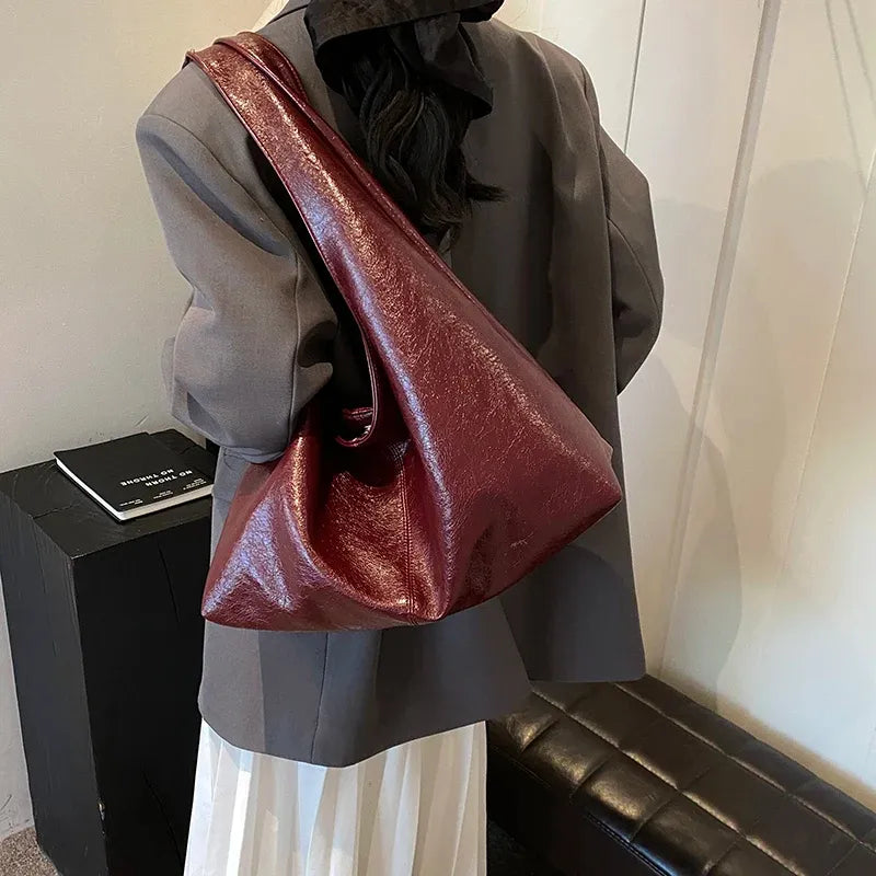 Bolsa Hobo de Couro Graça Vinho 