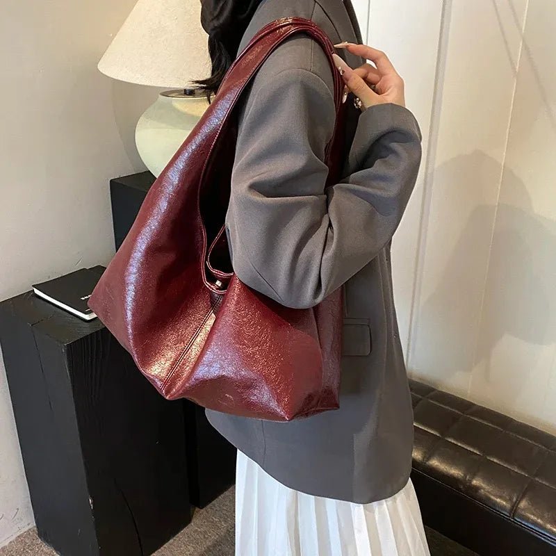 Bolsa Hobo de Couro Graça Vinho 