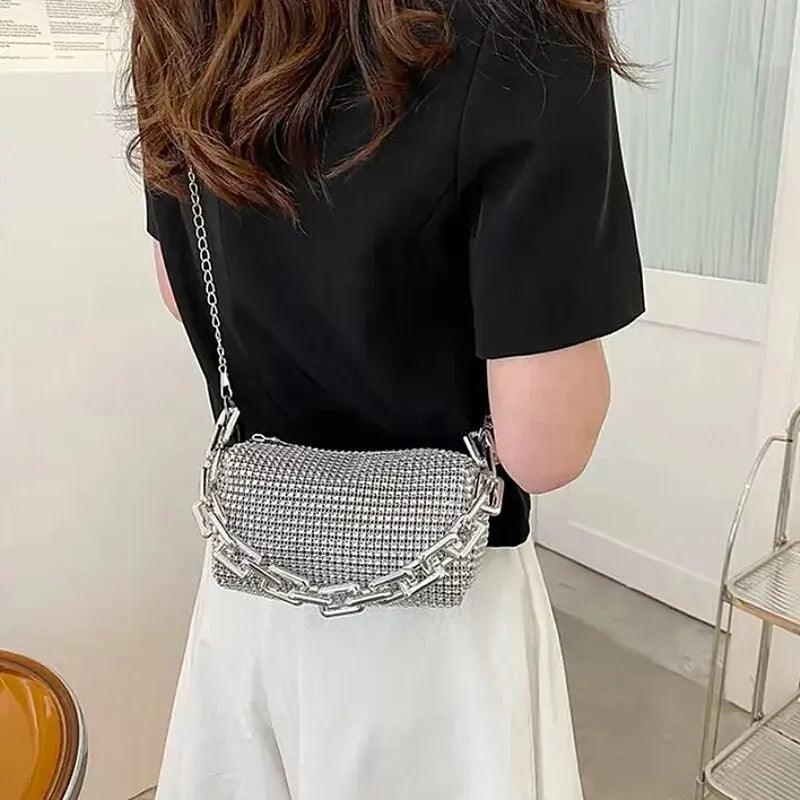Bolsa Strass com Corrente Manon Prata