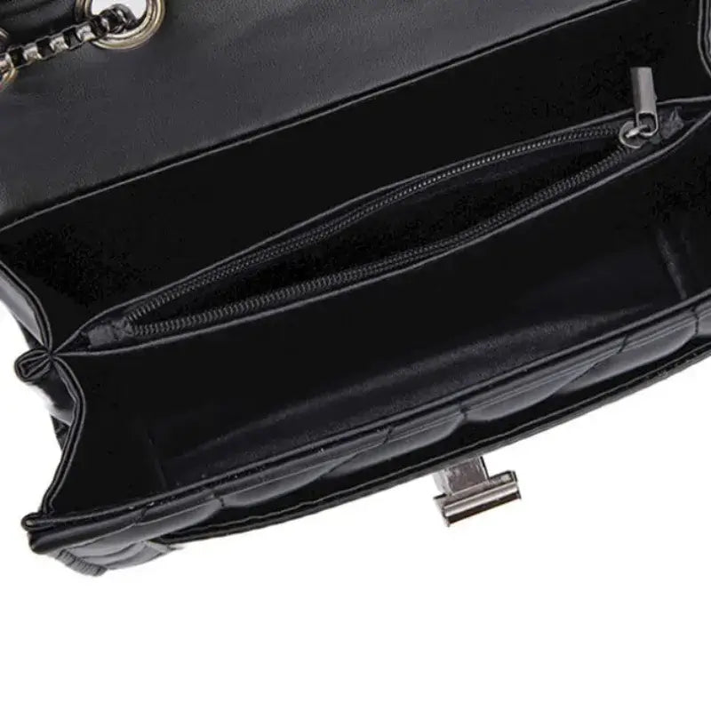 Bolsa Tiracolo com Corrente Griss Preto