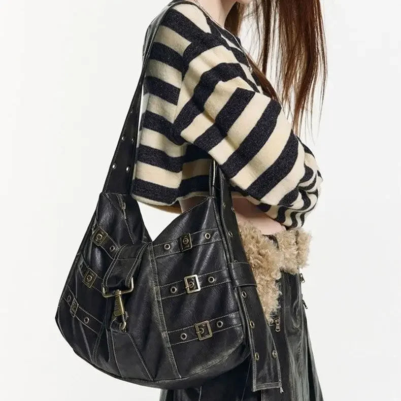 Bolsa de Ombro Vintage Cassandra Preto