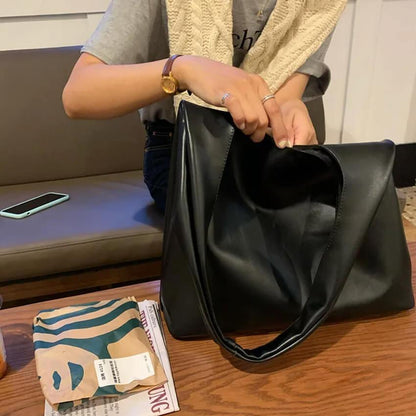 Bolsa de Ombro Vintage Serena Preto