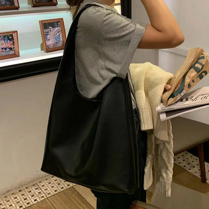 Bolsa de Ombro Vintage Serena Preto