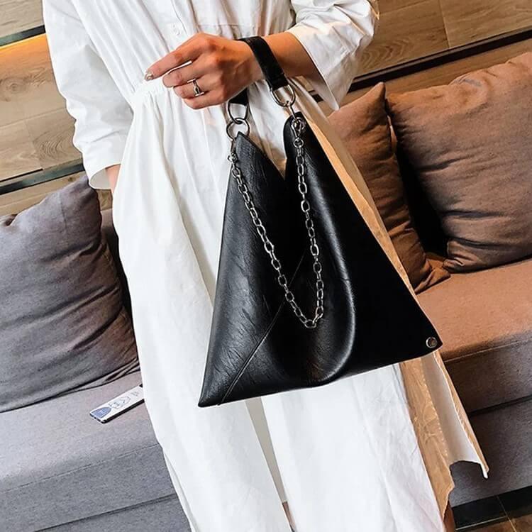 Bolsa de Ombro com Corrente Alure Preto