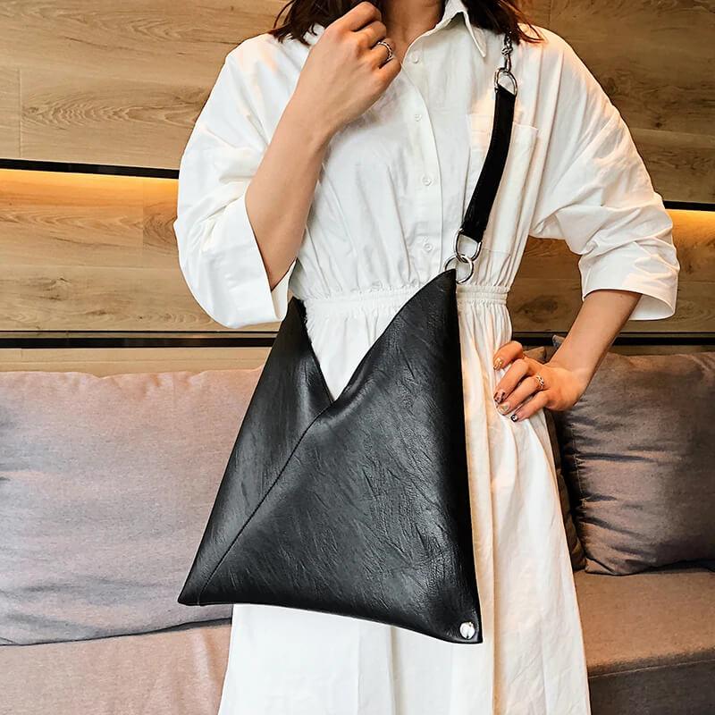 Bolsa de Ombro com Corrente Alure Preto