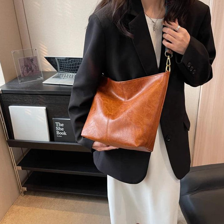 Bolsa de Ombro em Couro Lenc Marrom