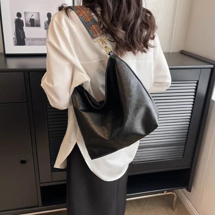 Bolsa de Ombro em Couro Lenc Preto