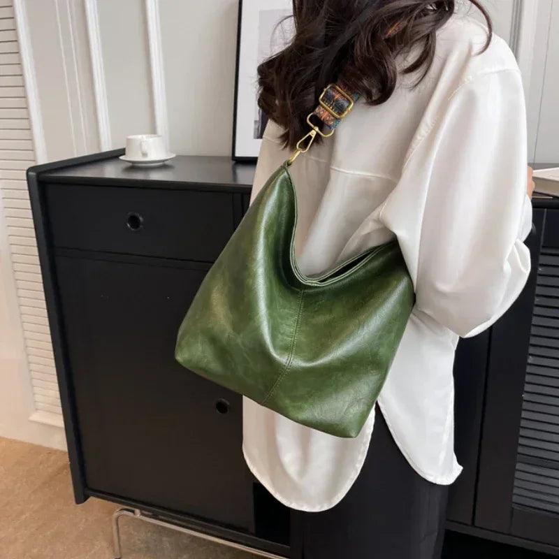 Bolsa de Ombro em Couro Lenc Verde